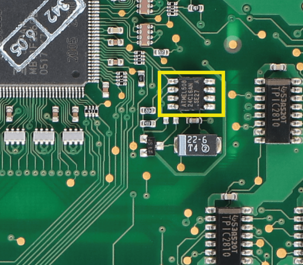 Dove trovare EEPROM 24C16 su PCB cruscotto Mercedes SLK R171